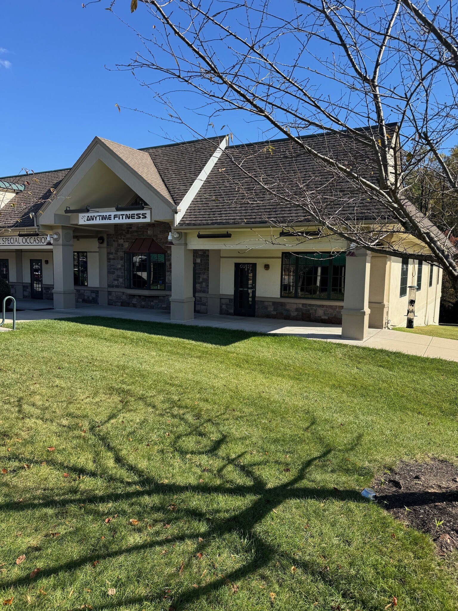 401 Louviers Dr, Newark, DE for lease Building Photo- Image 1 of 14