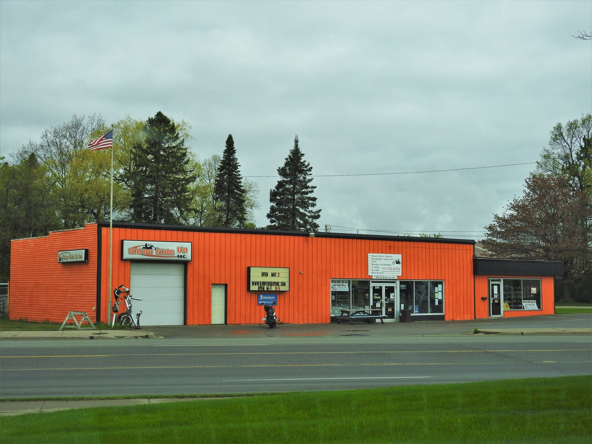 1212 N Stephenson Ave, Iron Mountain, MI for sale Building Photo- Image 1 of 1