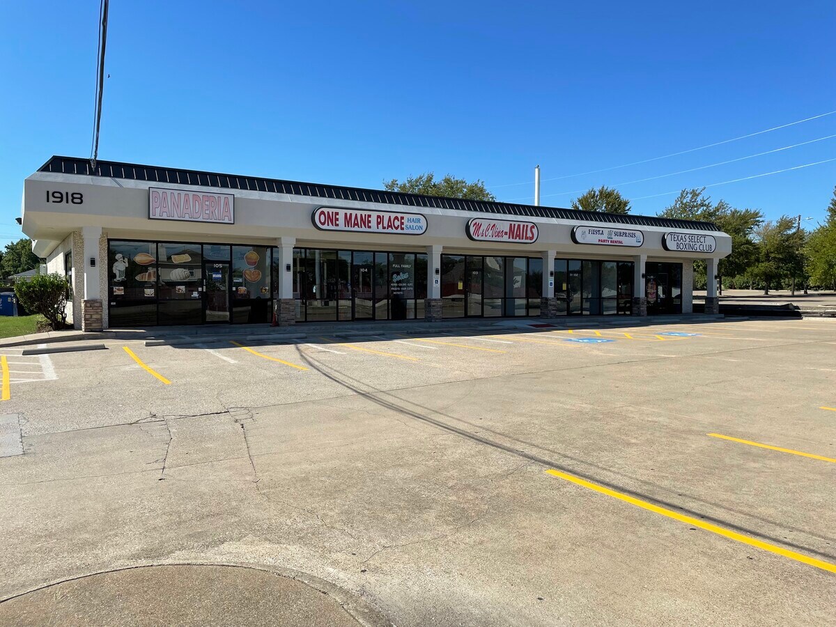 1918 E Miller Rd, Garland, TX 75041