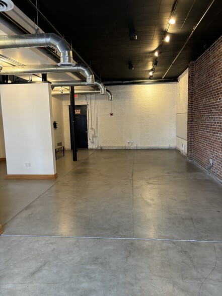 401 W First Ave, Spokane, WA for lease - Interior Photo - Image 3 of 6