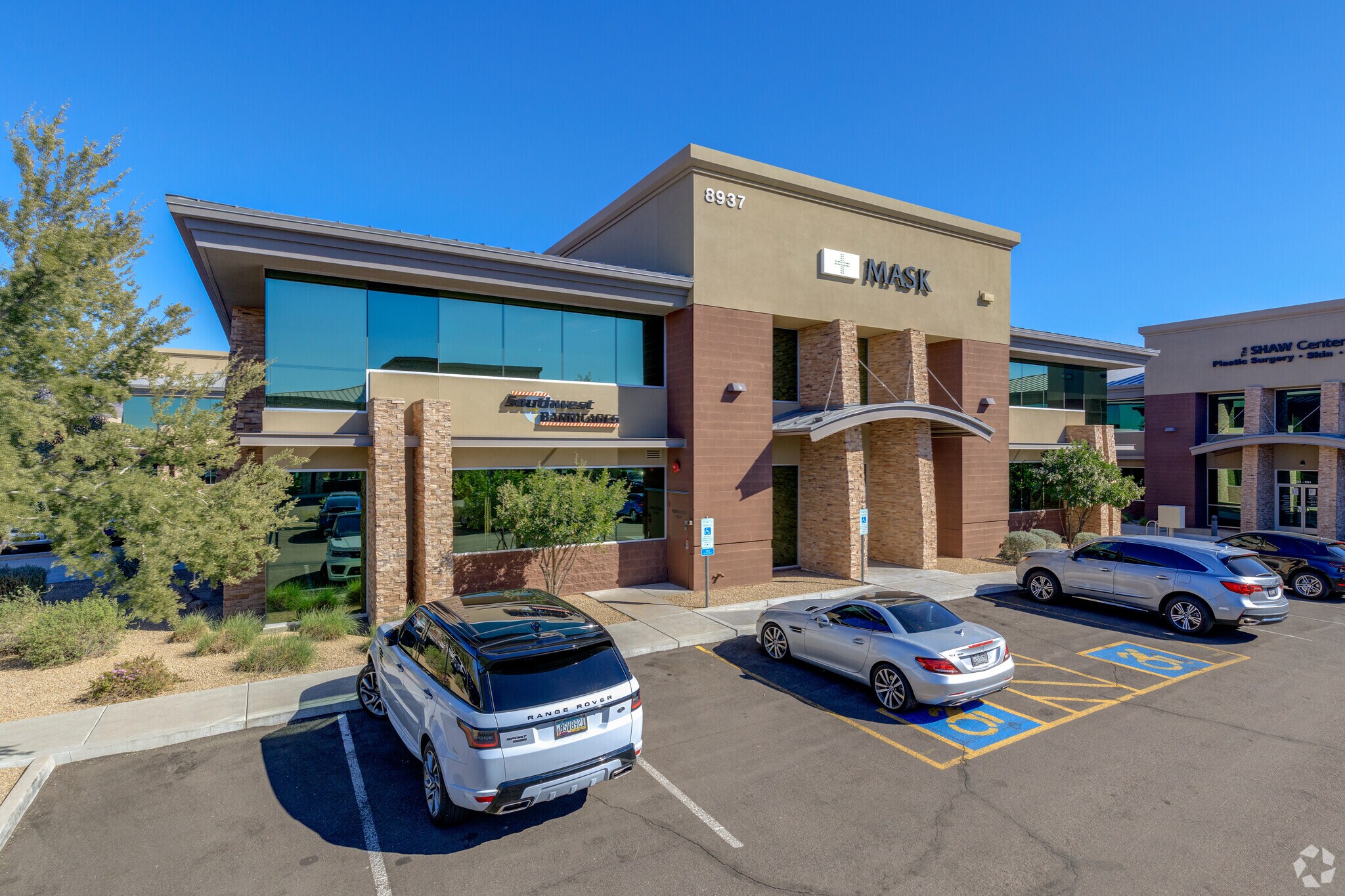 8937 E Bell Rd, Scottsdale, AZ for lease Building Photo- Image 1 of 2