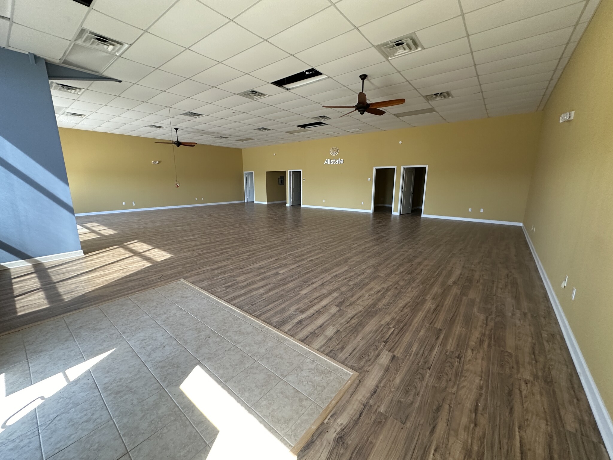 951 E FM 646, League City, TX for lease Interior Photo- Image 1 of 8