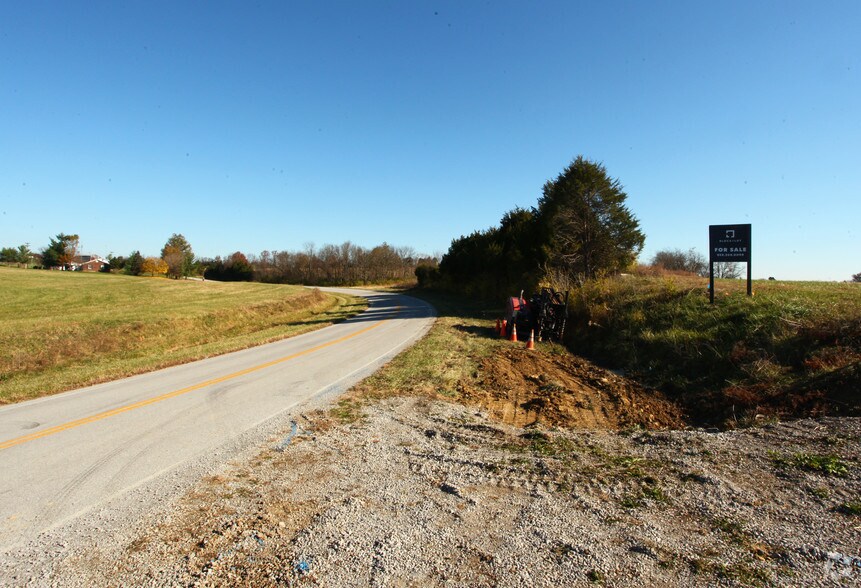 2101 Harrodsburg Road Pky, Lawrenceburg, KY for sale - Primary Photo - Image 1 of 1