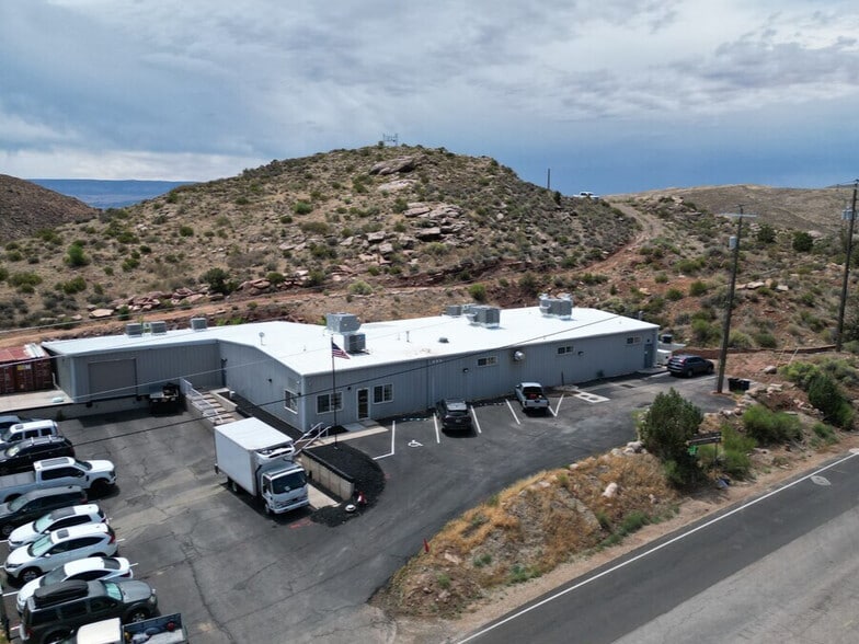 590 N Main St, Leeds, UT for sale - Building Photo - Image 1 of 43