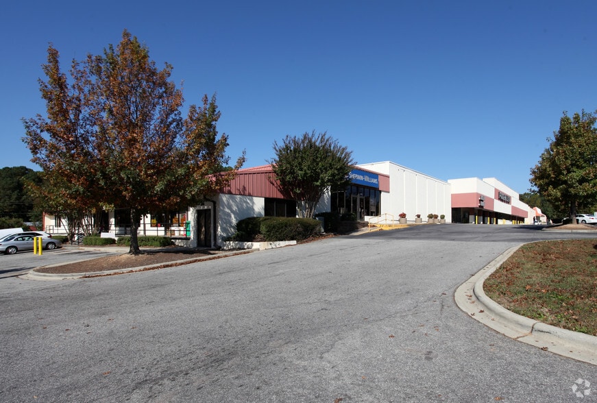 910-980 Kildaire Farm Rd, Cary, NC for lease - Primary Photo - Image 2 of 10