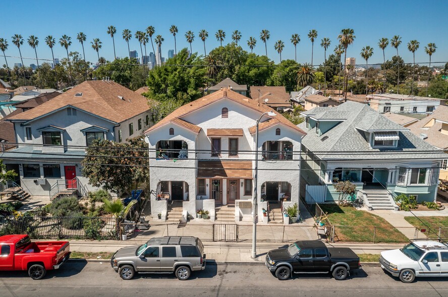 445 S Chicago St, Los Angeles, CA for sale - Building Photo - Image 1 of 32