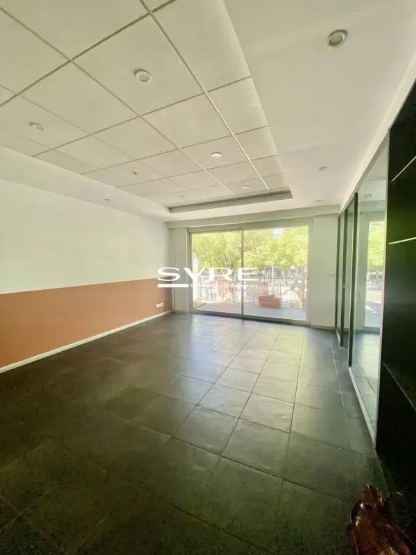 Office in Marseille for lease Interior Photo- Image 1 of 12