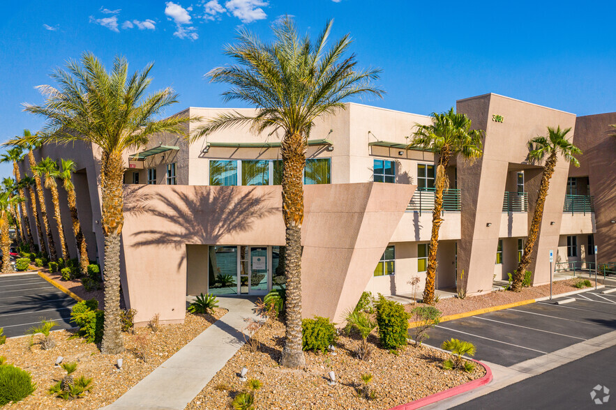 3090 S Durango Dr, Las Vegas, NV for lease - Building Photo - Image 1 of 6