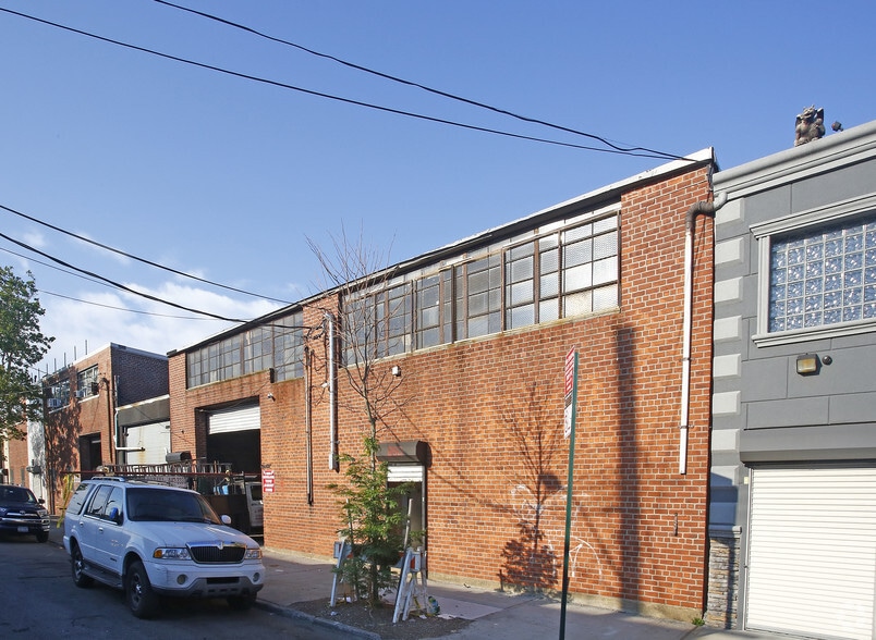 885 Shepherd Ave, Brooklyn, NY for lease - Building Photo - Image 3 of 12