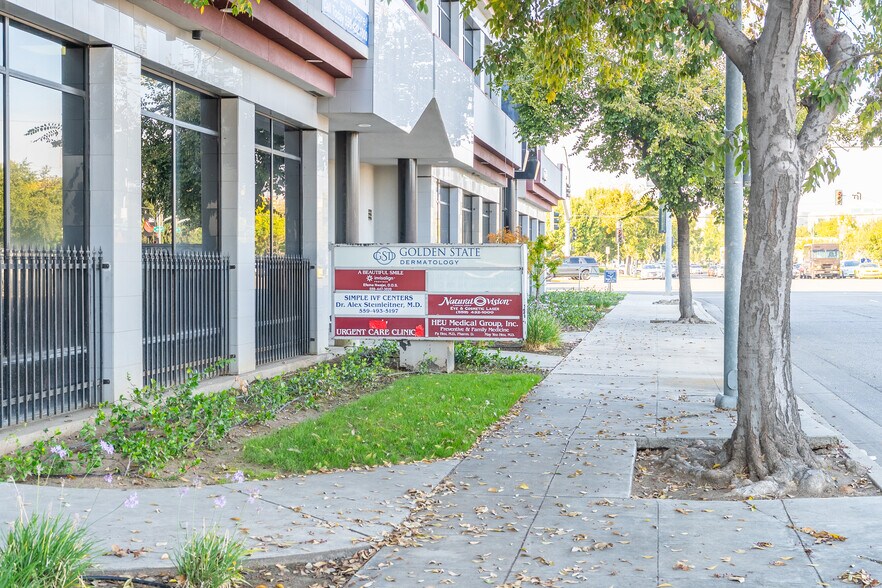 6769 N Fresno St, Fresno, CA for sale - Building Photo - Image 3 of 5