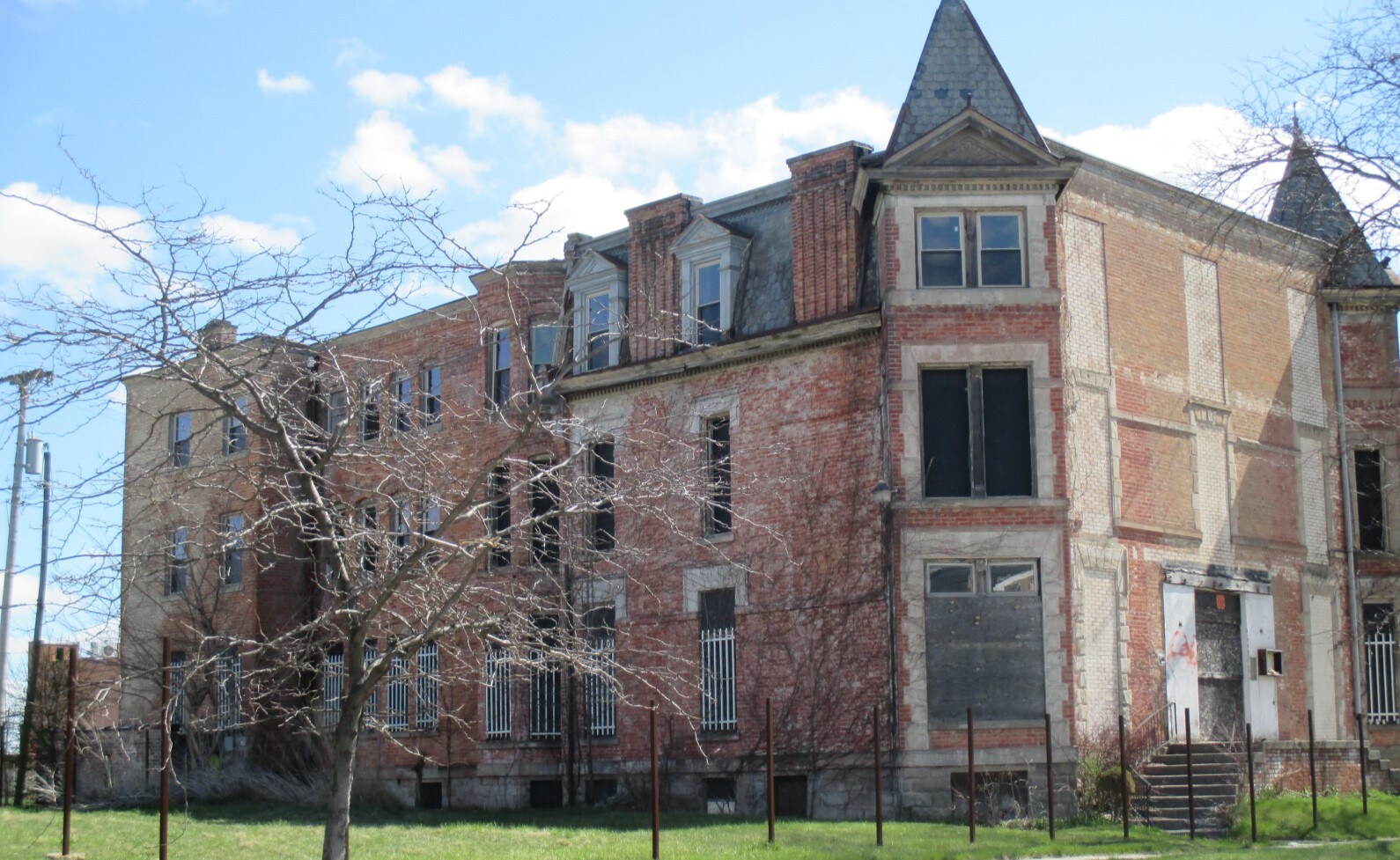 1902 Jefferson Ave, Toledo, OH for sale Primary Photo- Image 1 of 1