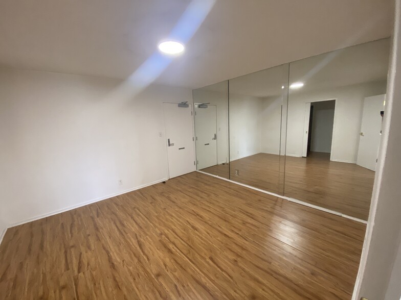 1244 7th St, Santa Monica, CA for lease - Interior Photo - Image 3 of 8