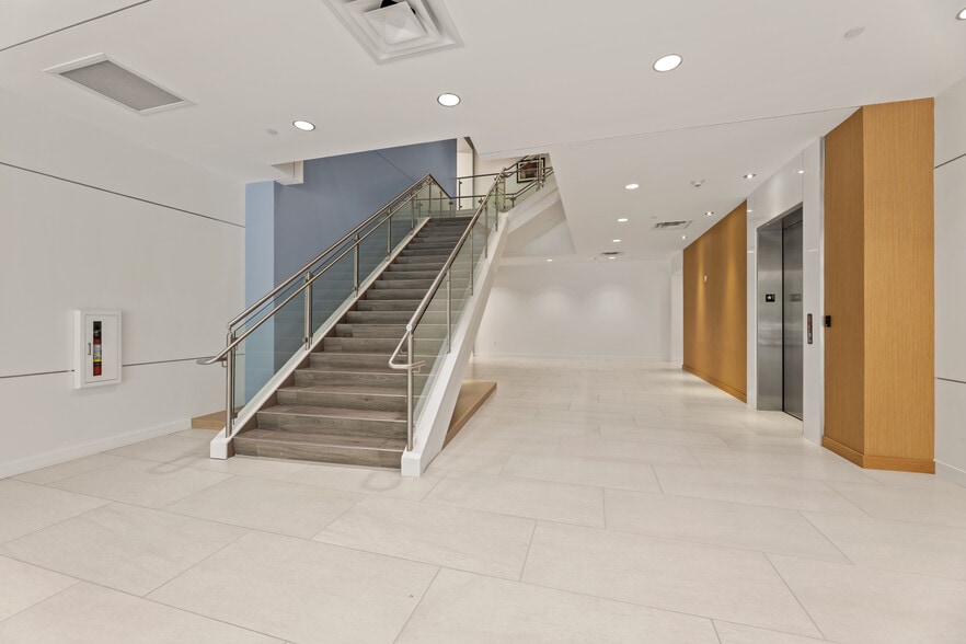 Regent Center I & II portfolio of 2 properties for sale on LoopNet.com - Building Photo - Image 2 of 5