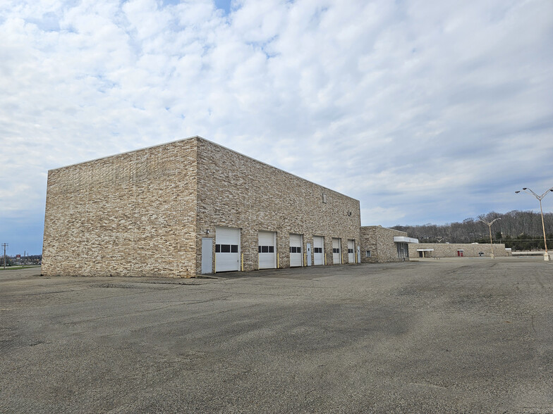 1475 Upper Valley Pike, Springfield, OH for lease - Building Photo - Image 2 of 6