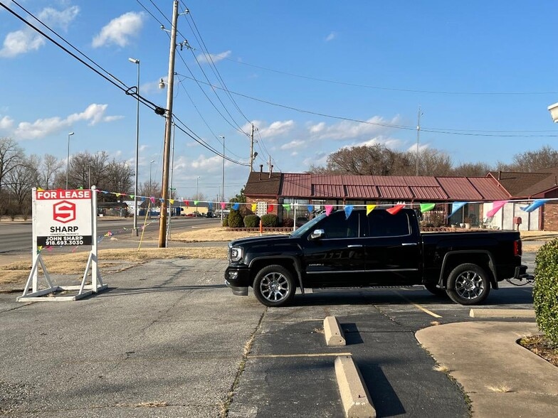 10405 US Highway 59, Grove, OK for lease - Building Photo - Image 2 of 10