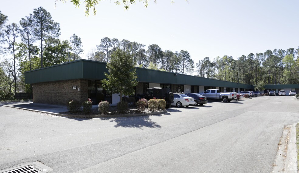 1532 Kingsley Ave, Orange Park, FL for sale - Primary Photo - Image 1 of 7