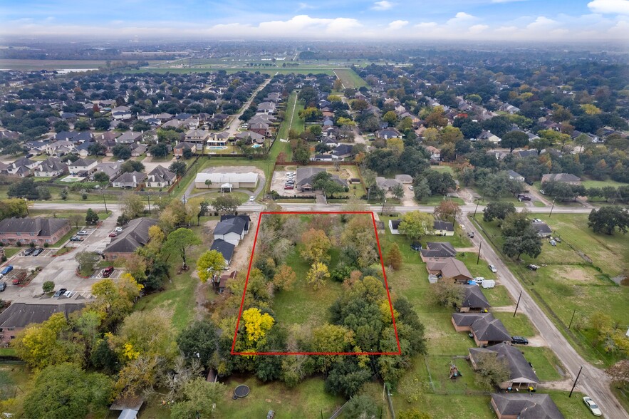 4619 W Walnut St, Pearland, TX for sale - Aerial - Image 3 of 4