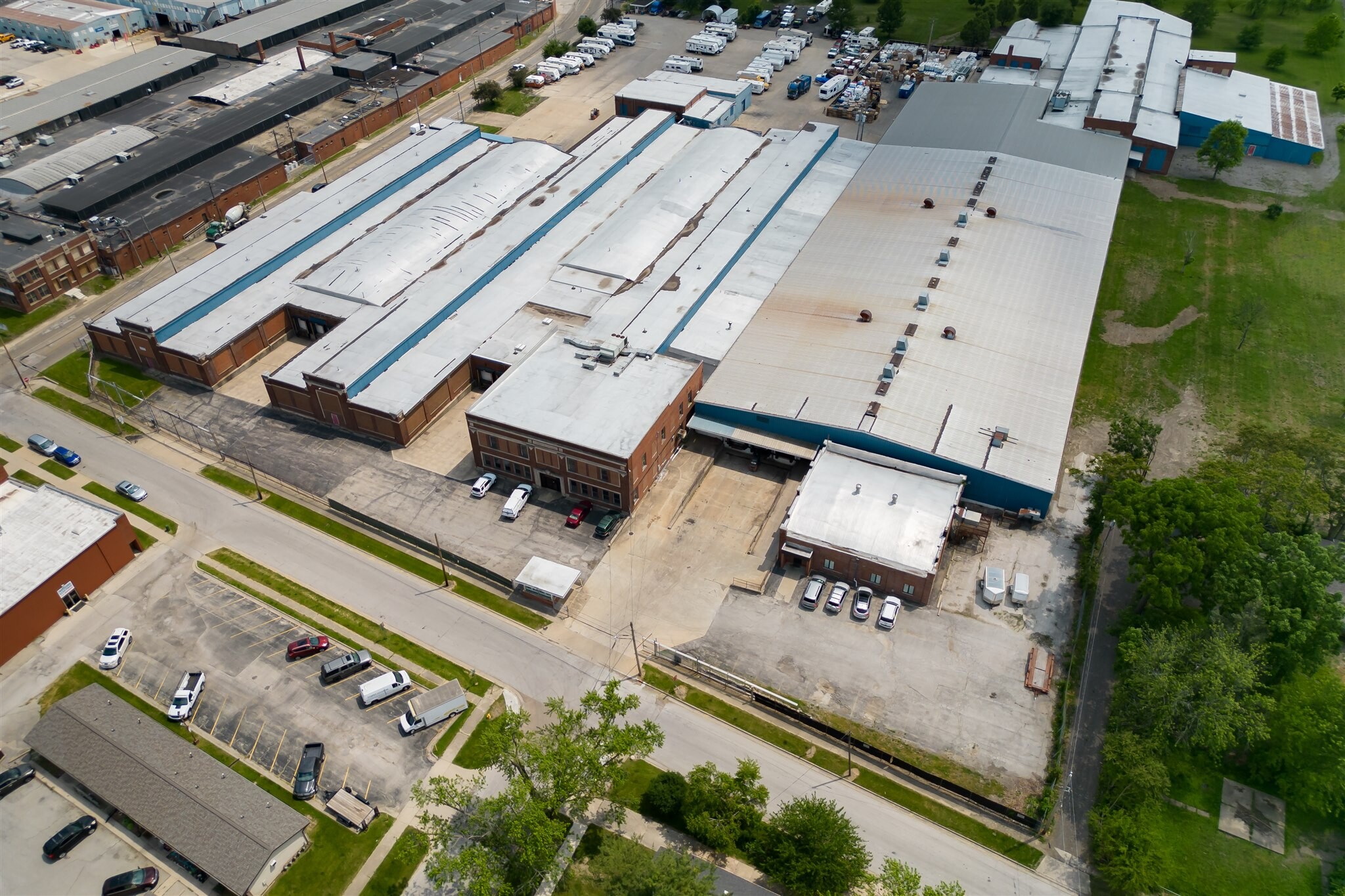 1100 E Bell St, Bloomington, IL for lease Aerial- Image 1 of 30