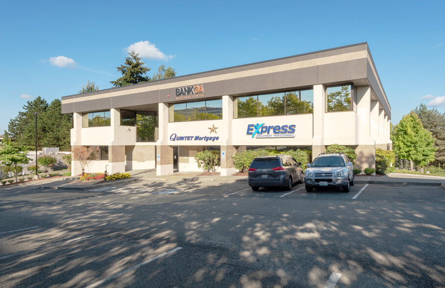 19009 33rd Ave W, Lynnwood, WA for lease - Building Photo - Image 1 of 3