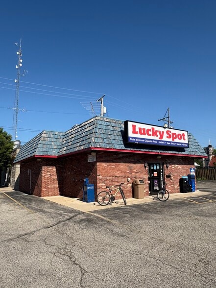 301 N Michigan St, Plymouth, IN for sale - Building Photo - Image 1 of 7