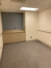 1000 Executive Parkway Dr, Creve Coeur, MO for lease Interior Photo- Image 2 of 7