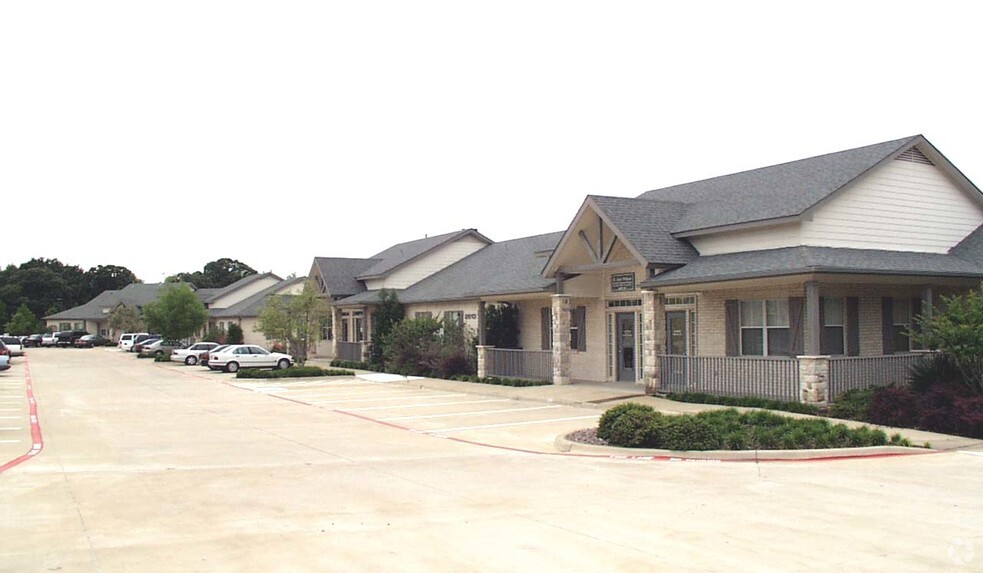 2601 Sagebrush Dr, Flower Mound, TX for lease - Building Photo - Image 2 of 5