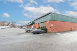 200 Robbins Ln, Jericho NY - Warehouse