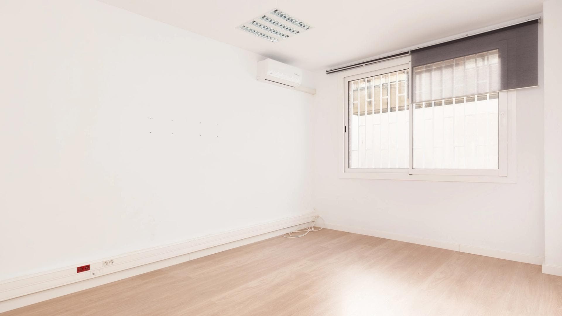 Carrer de Calàbria, 143, Barcelona, Barcelona for lease Interior Photo- Image 1 of 3