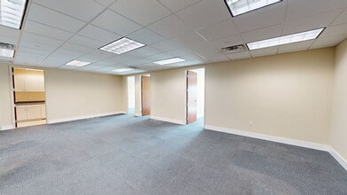 2601 E Oakland Park Blvd, Fort Lauderdale, FL for lease Building Photo- Image 2 of 7