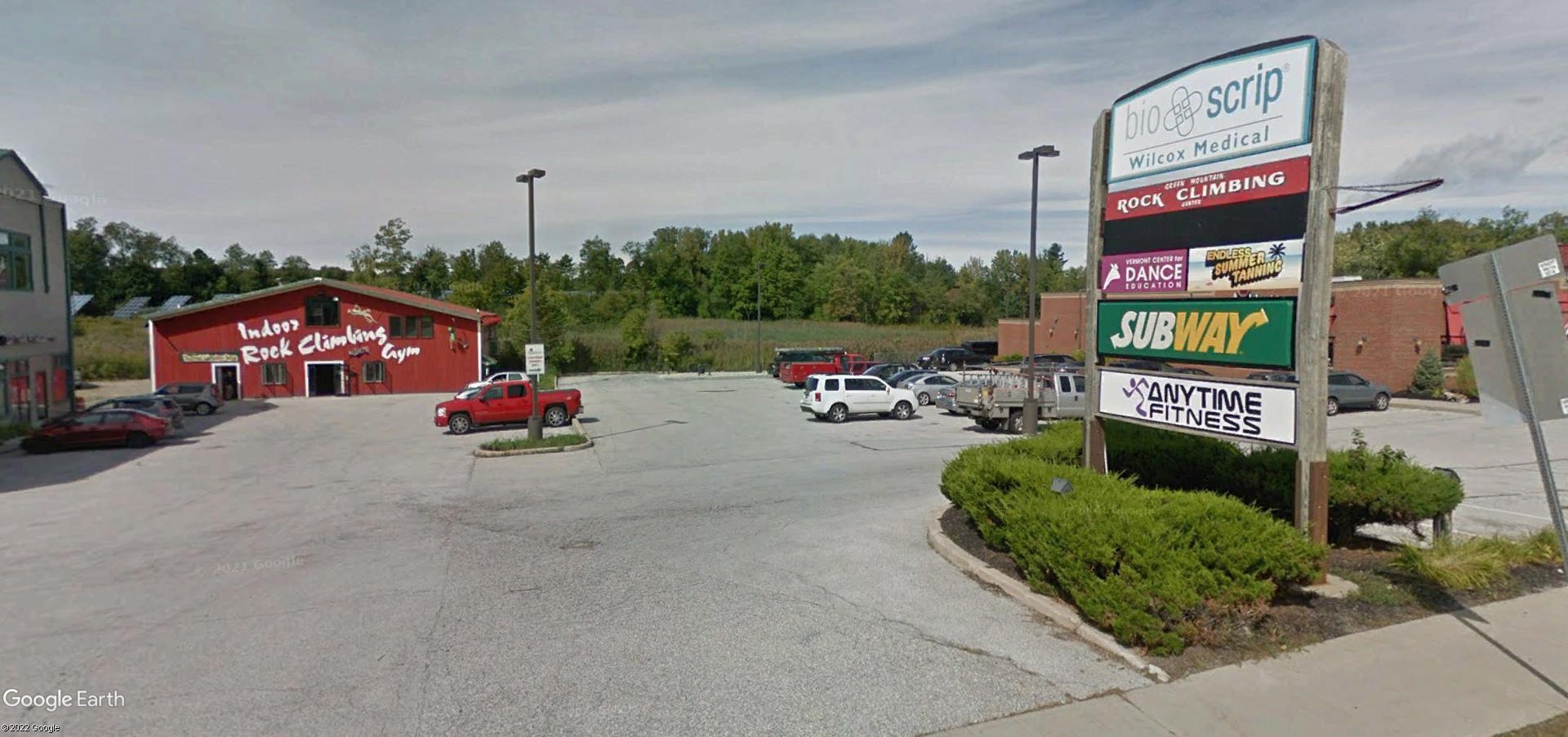 217 Woodstock Ave, Rutland, VT 05701 - Applebee's Anchored Shopping ...