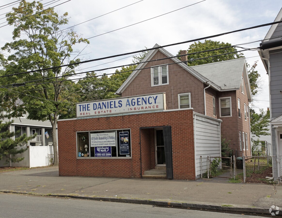 212 Main St, West Haven, CT 06516