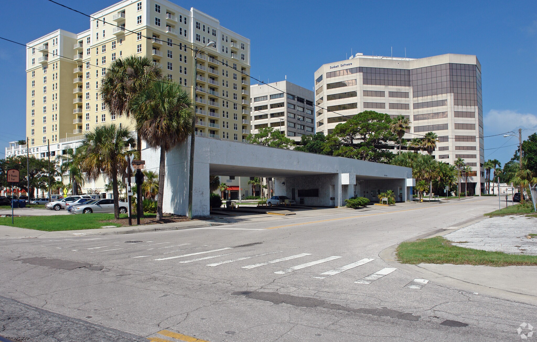 630 Laura St, Clearwater, FL for sale Primary Photo- Image 1 of 1