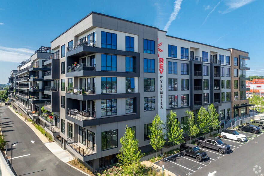 630 Washington Ave, Belleville, NJ for lease - Building Photo - Image 2 of 2