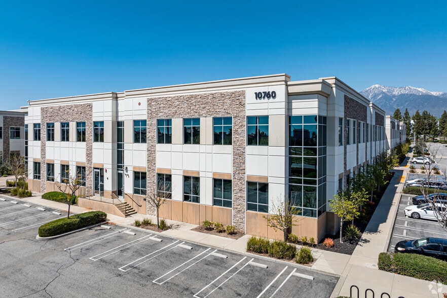 10760 4th St, Rancho Cucamonga, CA for lease - Building Photo - Image 3 of 17