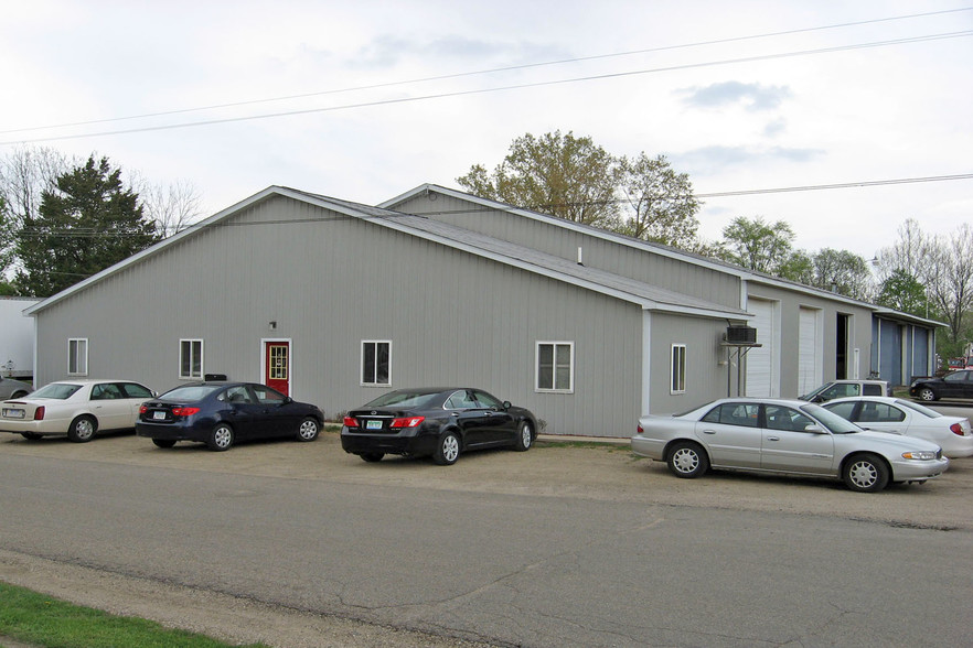 319 Crane St, Union City, MI for sale - Primary Photo - Image 1 of 1