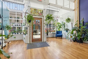 284 High St, Holyoke MA - Storefront Property