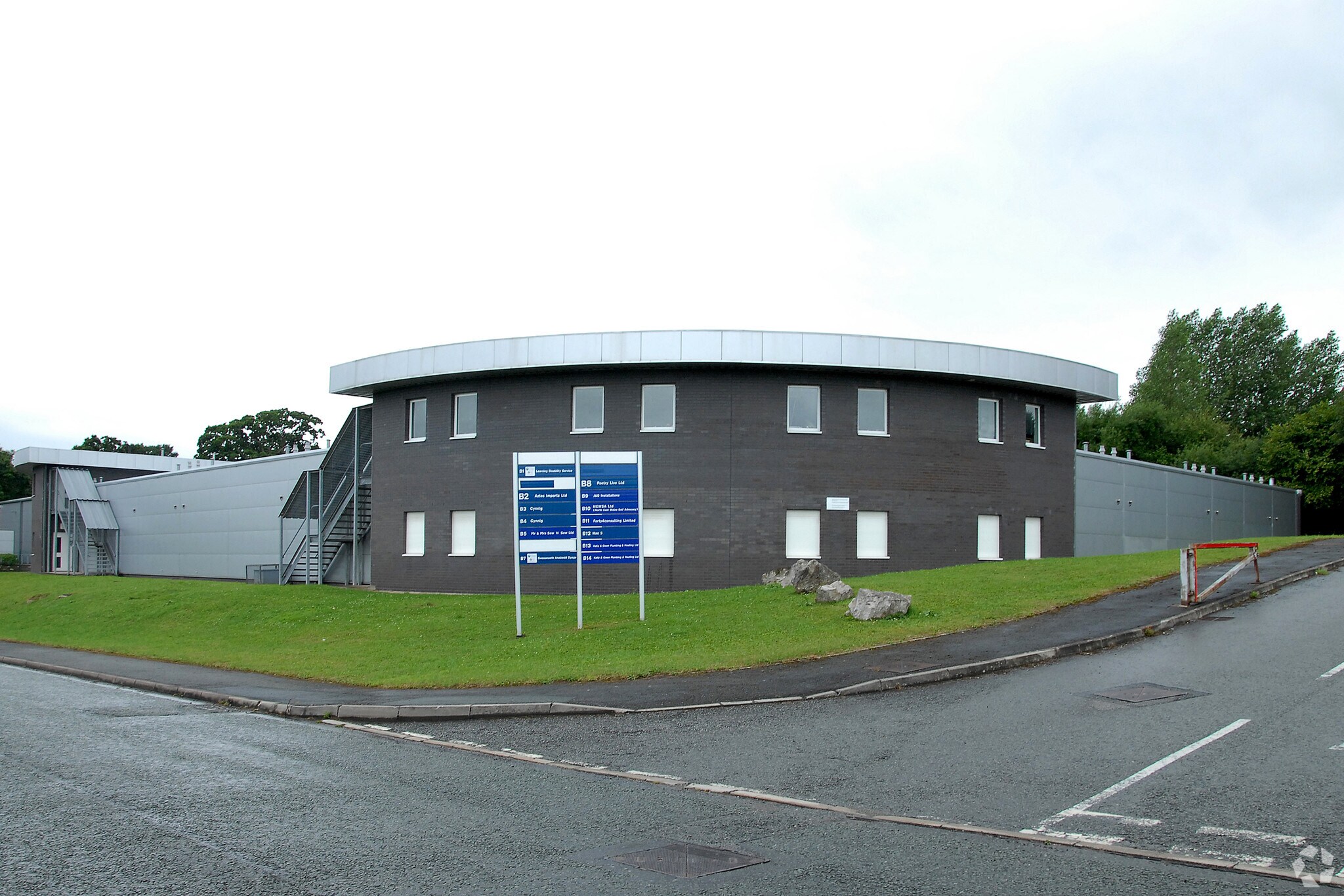 Trem Y Dyffryn, Denbigh for sale Primary Photo- Image 1 of 1