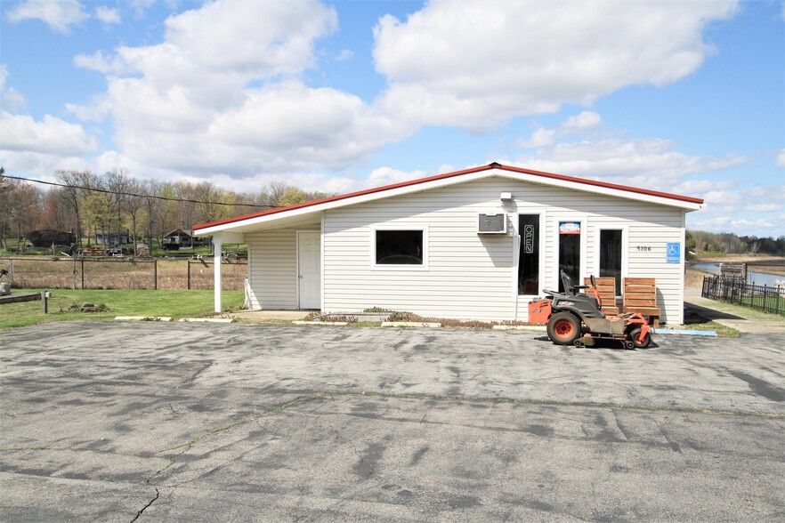 5106 S Dundas Rd, Beaverton, MI for sale - Building Photo - Image 1 of 1