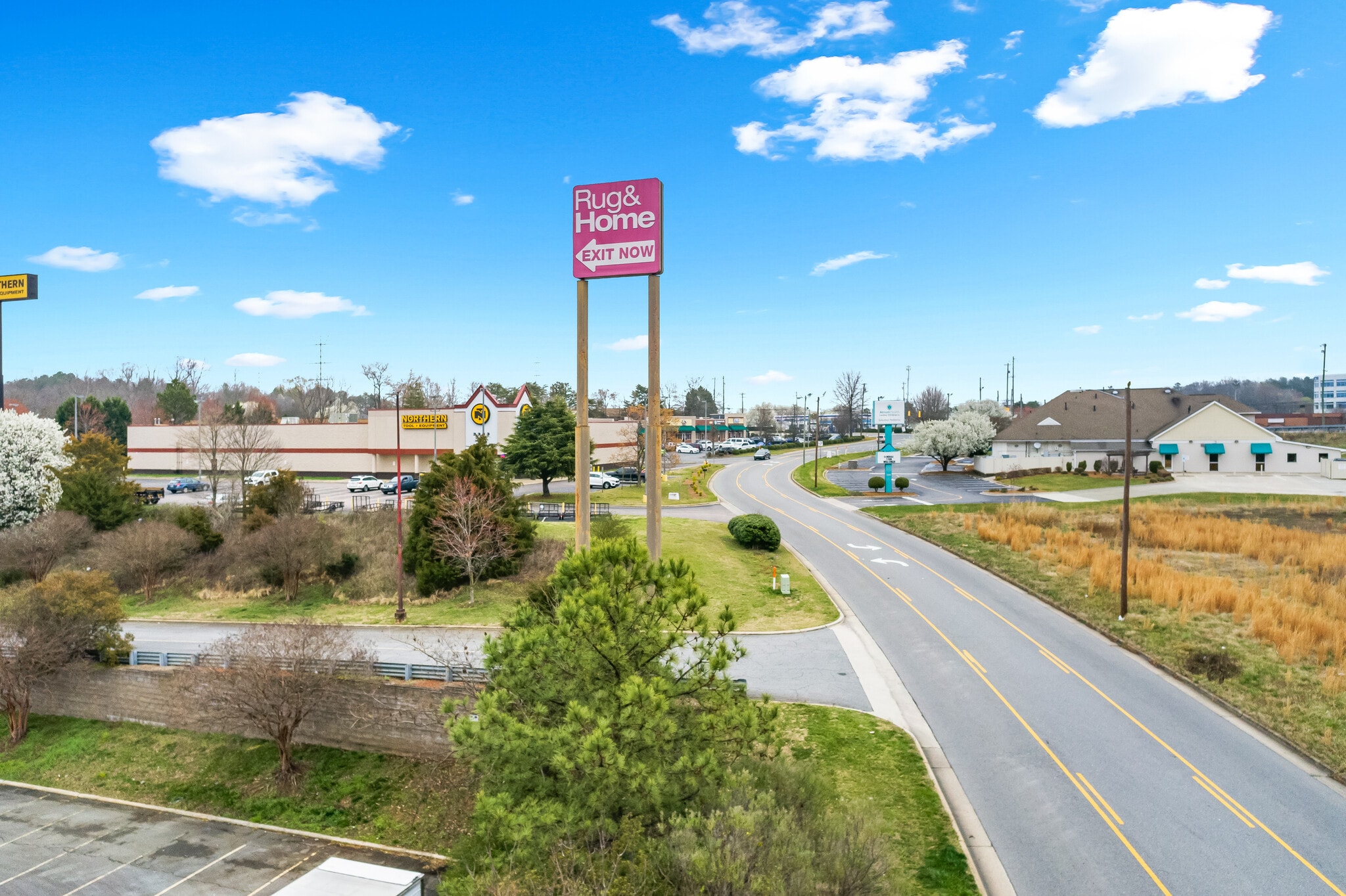 3313 Cloverleaf Pky, Kannapolis, NC 28083 Kannapolis Shopping Center