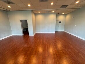 4900 S University Dr, Davie, FL for lease Interior Photo- Image 2 of 8