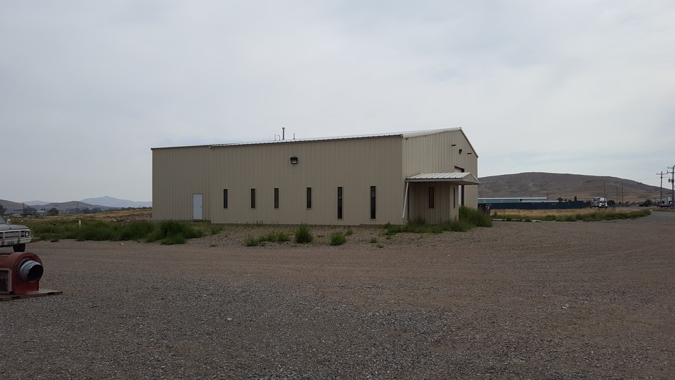 3207 Reesy Rd, Cody, WY for sale - Building Photo - Image 1 of 1