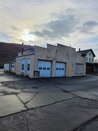 More details for 142 S Main St, Naples, NY - Retail for Sale