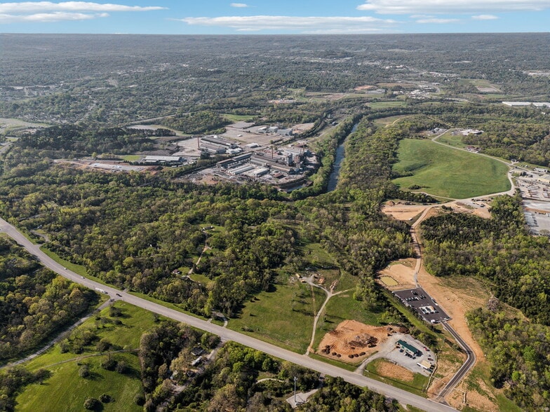 1009 Santa Fe pike, Columbia, TN for sale - Building Photo - Image 3 of 11