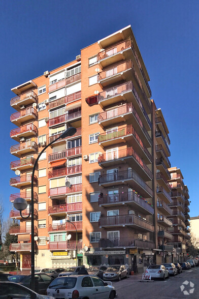 Calle Joaquín Blume, 5, Móstoles, Madrid for lease - Building Photo - Image 2 of 2