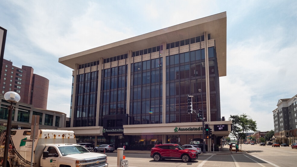 206 S Broadway, Rochester, MN for lease - Building Photo - Image 3 of 62