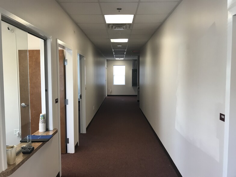 11073 Colonel Armistead Dr, Ruther Glen, VA for lease - Interior Photo - Image 3 of 7