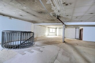 26 Rue De Crimée, Paris for lease Interior Photo- Image 1 of 8