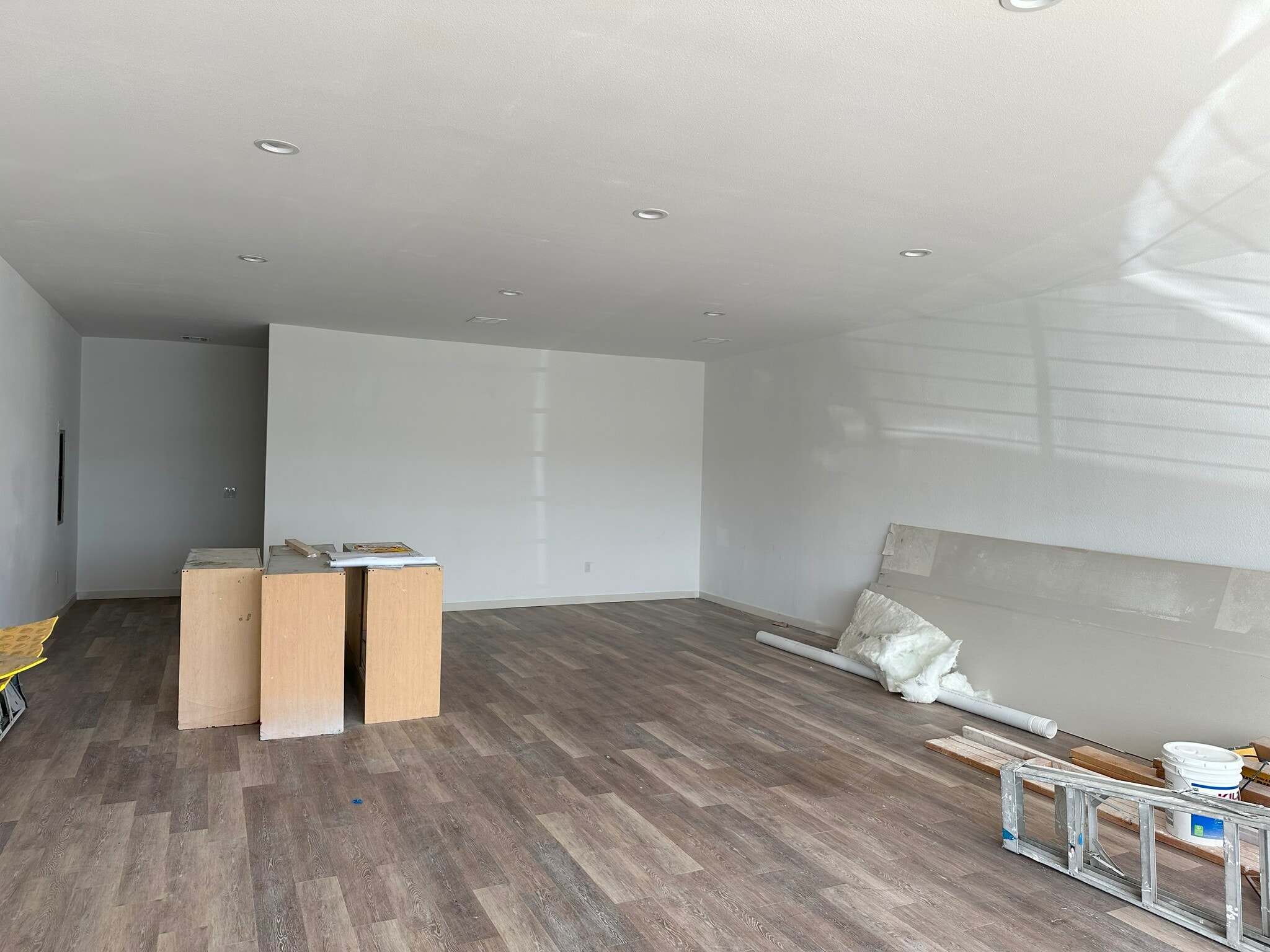 1450-1470 N Santa Fe Ave, Vista, CA for lease Building Photo- Image 1 of 5