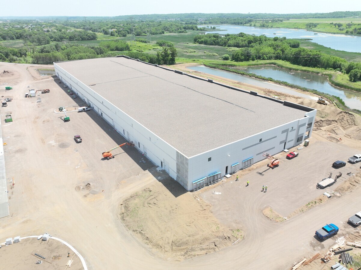 5225 Dean Lakes Blvd, Shakopee, MN 55379 Dean Lakes Corporate Center