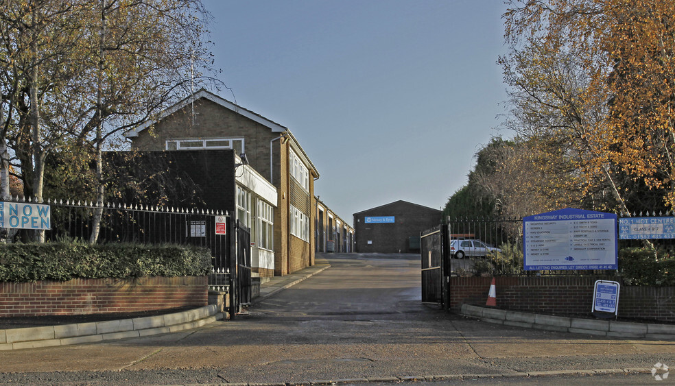 Kingsway, Luton for lease - Primary Photo - Image 1 of 4